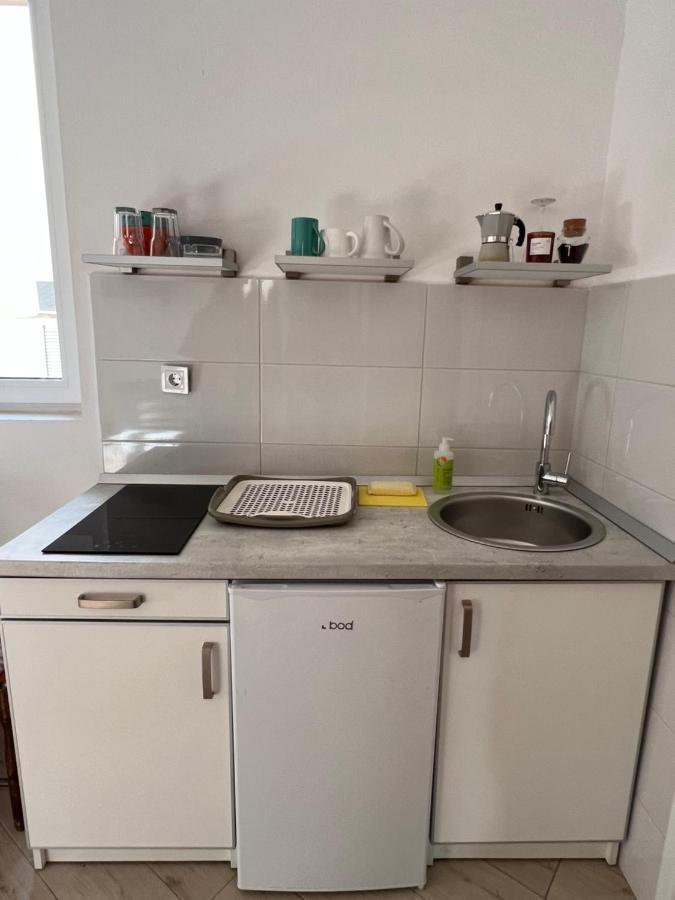 Ksenia Guesthouse Apartments And Studios Budva Exterior foto