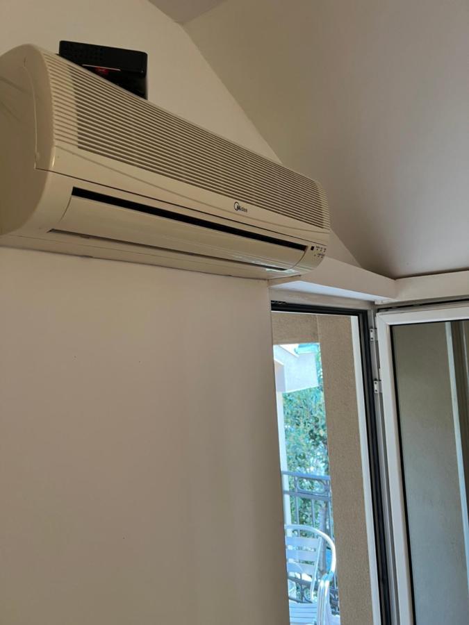 Ksenia Guesthouse Apartments And Studios Budva Exterior foto