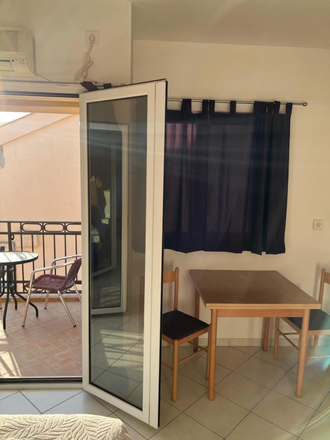 Ksenia Guesthouse Apartments And Studios Budva Exterior foto