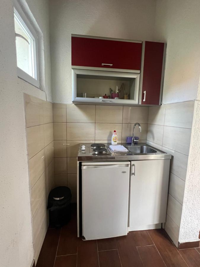 Ksenia Guesthouse Apartments And Studios Budva Exterior foto